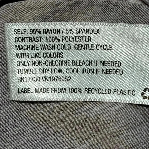 ❤️ Pretty Xhilaration Burgandy Floral Dress Small Bell Sleeve Long Sleeved - Picture 4 of 8